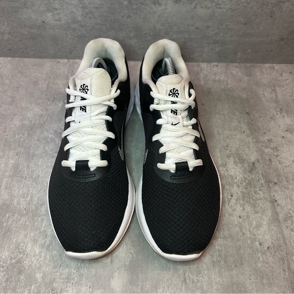 Nike Revolution 6 Premium Running Shoes DR9960-001 Womens sz 8 - black/white - Picture 2 of 6